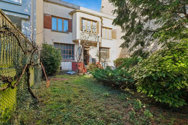 EXCLUSIVITÉ - Maison individuelle au fort potentiel - 304,68 m² de surface sol