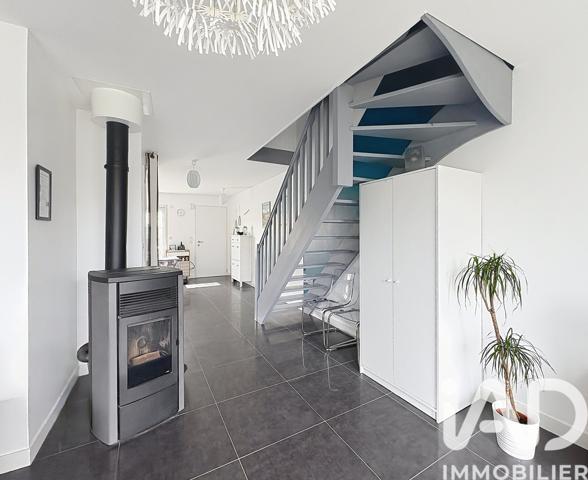Maison à vendre 4 pièces 85,6 m² Saint-Aubin-sur-Mer