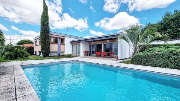 Maison d'Architecte 7 pièces de 200m² Gradignan quartier Favard