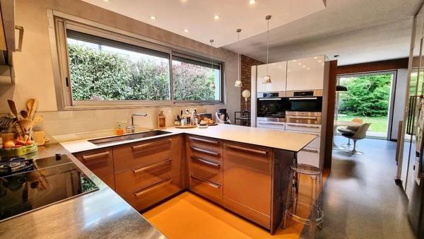 Maison d'Architecte 7 pièces de 200m² Gradignan quartier Favard