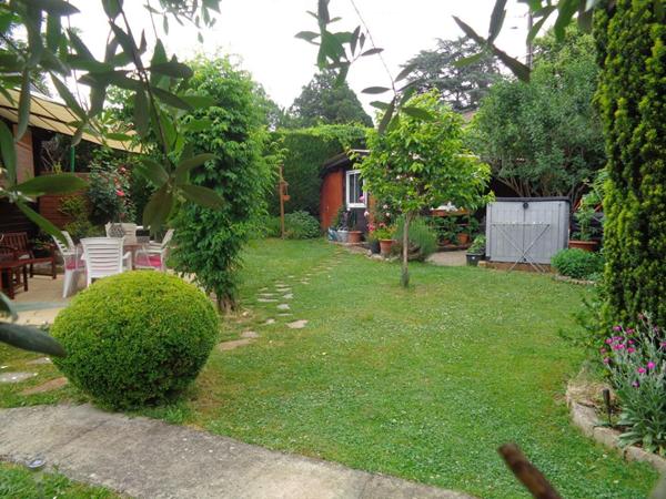 Beauzac(43), chalet de 67 m2 habitables, 2 chambres sur 451 m2 de terrain