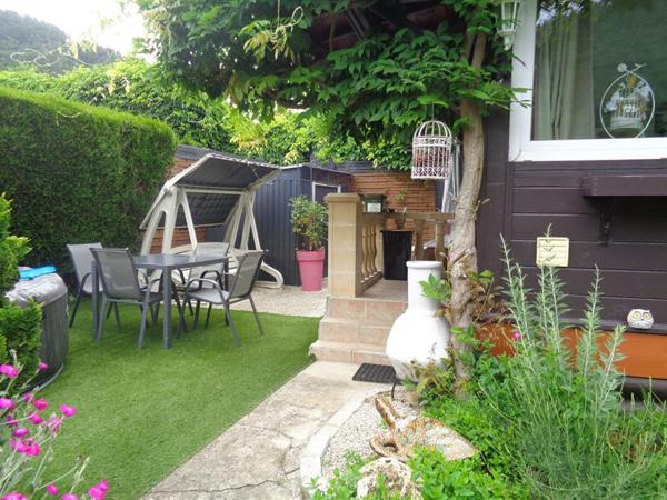 Beauzac(43), chalet de 67 m2 habitables, 2 chambres sur 451 m2 de terrain