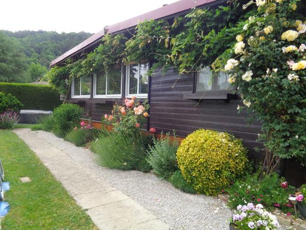 Beauzac(43), chalet de 67 m2 habitables, 2 chambres sur 451 m2 de terrain
