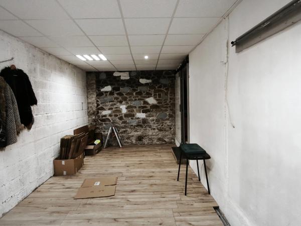 Maison familiale spacieuse avec 3 chambres, bureau, terrasse et garage – proche commodités