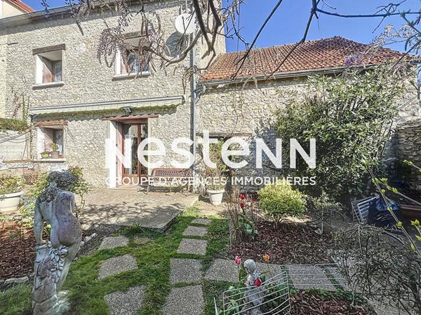 Immeuble Le Merevillois 7 pièce(s) 153.17 m2