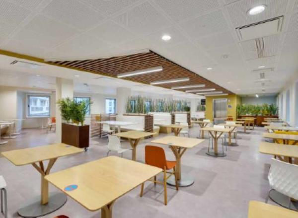 Bureaux dans un immeuble de standing, à proximité de la Défense