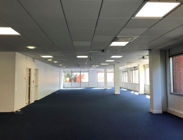 Bureaux à louer à MEUDON LA FORET 92360