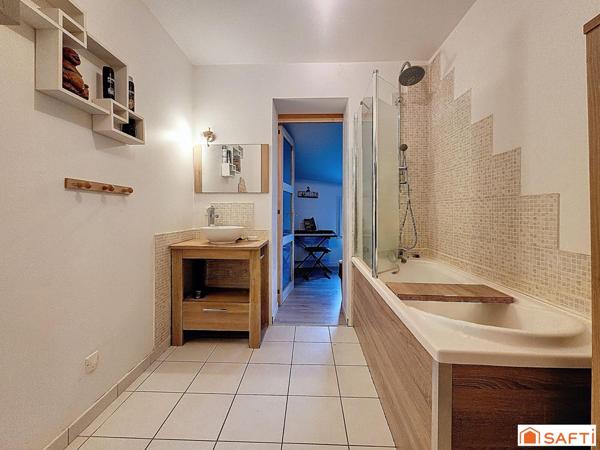 Villa familiale 4 chambres + bureau- piscine — Sainte-Euphémie / limite Saint-Didier-de-Formans