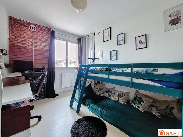 Villa familiale 4 chambres + bureau- piscine — Sainte-Euphémie / limite Saint-Didier-de-Formans