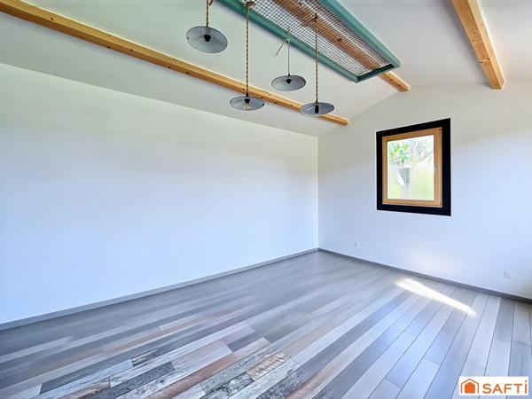 Villa familiale 4 chambres + bureau- piscine — Sainte-Euphémie / limite Saint-Didier-de-Formans