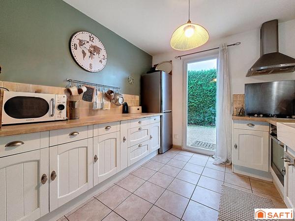 Villa familiale 4 chambres + bureau- piscine — Sainte-Euphémie / limite Saint-Didier-de-Formans