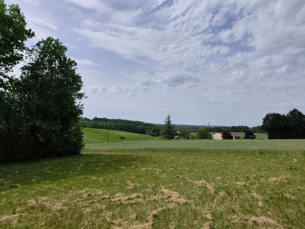 Grange à vendre 1 pièces VARAIGNES (24)