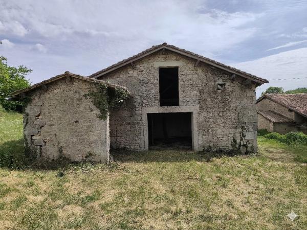 Grange à vendre 1 pièces VARAIGNES (24)
