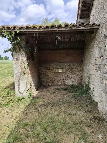 Grange à vendre 1 pièces VARAIGNES (24)
