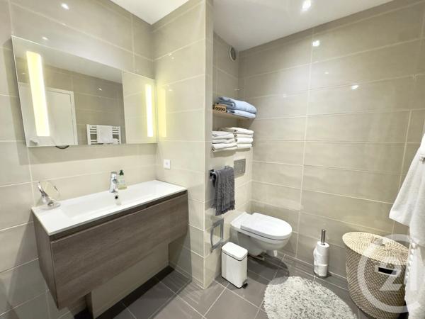 Appartement F4 à vendre  4 pièces - 93,12 m 2   DEAUVILLE  - 14