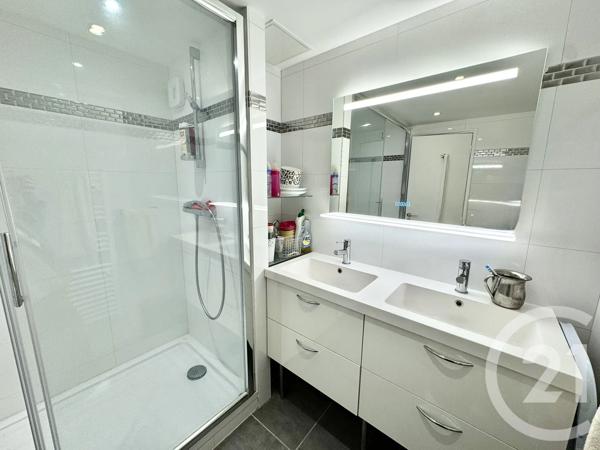 Appartement F4 à vendre  4 pièces - 93,12 m 2   DEAUVILLE  - 14