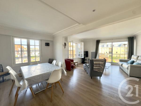 Appartement F4 à vendre  4 pièces - 93,12 m 2   DEAUVILLE  - 14