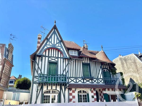 Appartement F4 à vendre  4 pièces - 93,12 m 2   DEAUVILLE  - 14