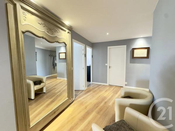 Appartement F4 à vendre  4 pièces - 93,12 m 2   DEAUVILLE  - 14