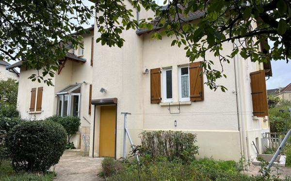 Maison à vendre    4 pièces •  Montluçon