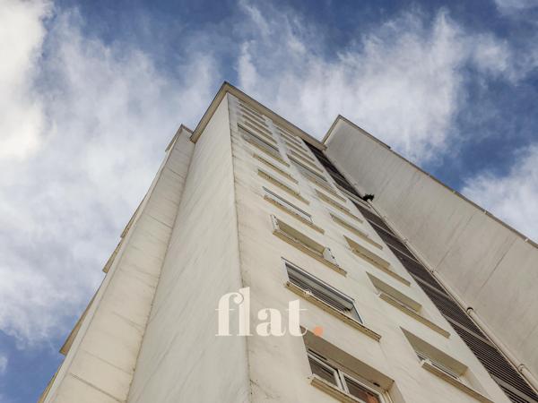 Appartement T4 / T3 - 62 m2 + cave + Jardin commun ( DPE D)