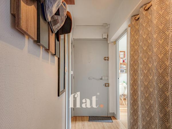 Appartement T4 / T3 - 62 m2 + cave + Jardin commun ( DPE D)