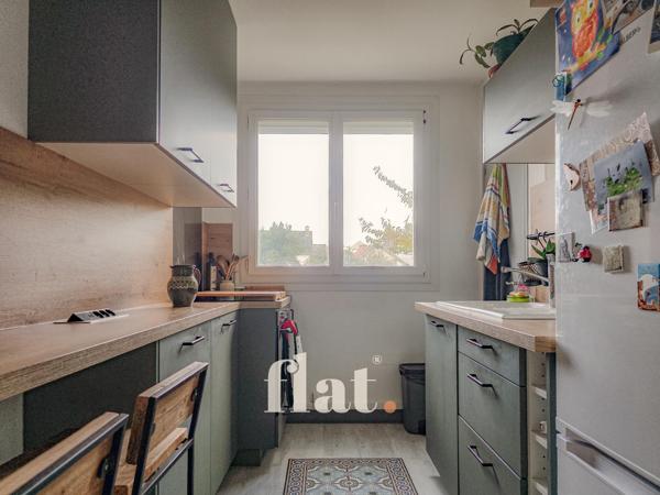 Appartement T4 / T3 - 62 m2 + cave + Jardin commun ( DPE D)