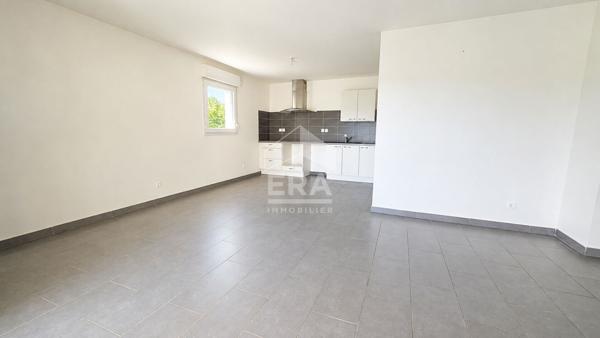 T3 de 76m², 2 chambres, terrasse, ascenseur parking, cave,