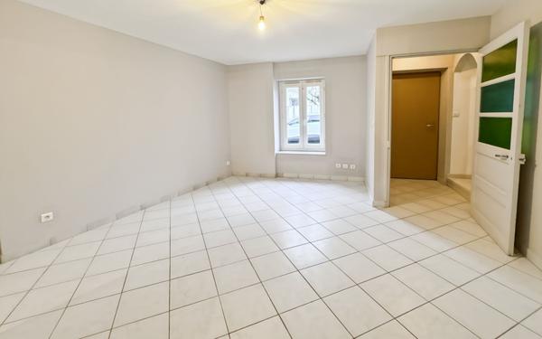 Maison à vendre    3 pièces • 72 m2 Cornas