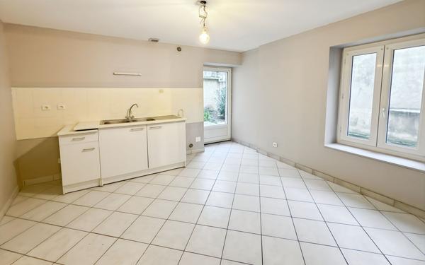 Maison à vendre    3 pièces • 72 m2 Cornas