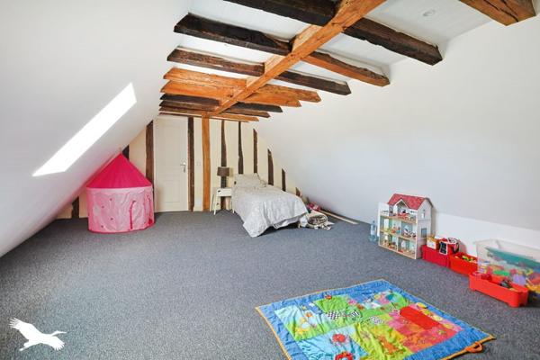 Maison à vendre 355 232 € Saint-Laurent-des-Vignes 6 p 196 m² DPE D