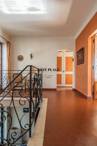 Vaux-sur-Mer (17640) Maison/villa familiale - VUE OCÉAN – charme & volumes généreux - VAUX SUR MER - AU TARIF de 1.250.000 € HAI