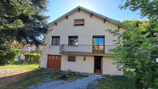 Maison lumineuse située dans un quartier calme à Noidans les Vesoul