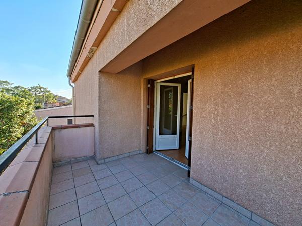 A LOUER - PORTET SUR GARONNE - Maison T4 de 86.83 m² avec jardin, garage - 384-FG