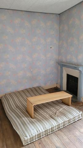 Immeuble avec  1 fond commercial et 2 appartements