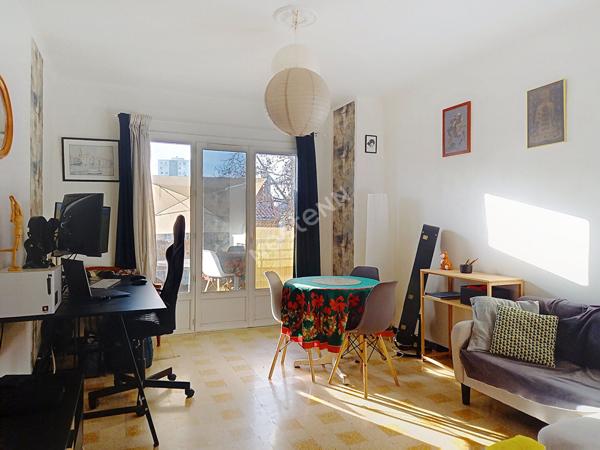 Appartement 3 pièces à Toulon Est - Champs de Mars