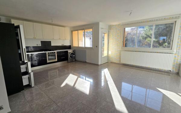 Appartement à vendre    4 pièces • 79,50 m2 La Seyne-sur-Mer