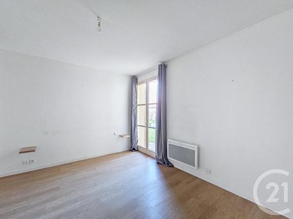 Appartement F2 à vendre  2 pièces - 56,80 m2 NEMOURS - 77