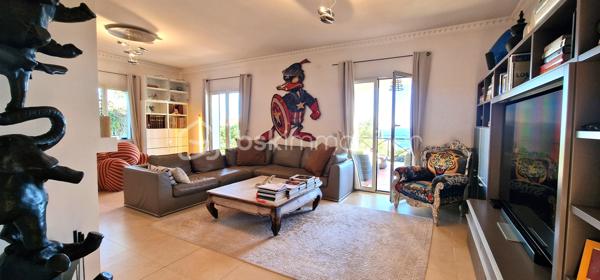 Maison traditionnelle de 241,69 m²