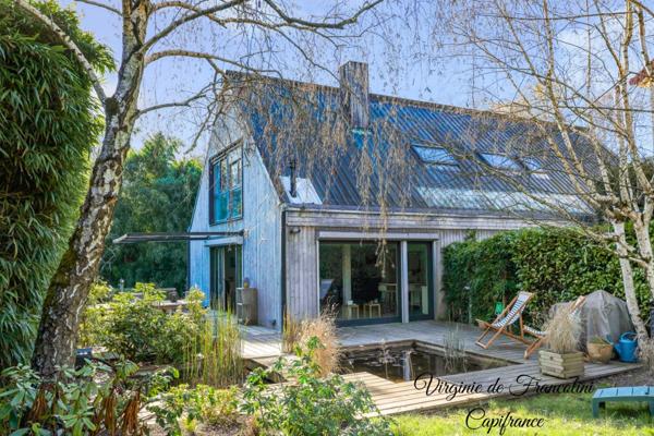 Sucy-en-Brie, Maison d'exception, parcelle de 800m², 259m² au sol, 4 chambres, 3 terrasses, jardin, garage, sous-sol