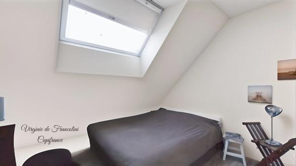 Sucy-en-Brie, Maison d'exception, parcelle de 800m², 259m² au sol, 4 chambres, 3 terrasses, jardin, garage, sous-sol