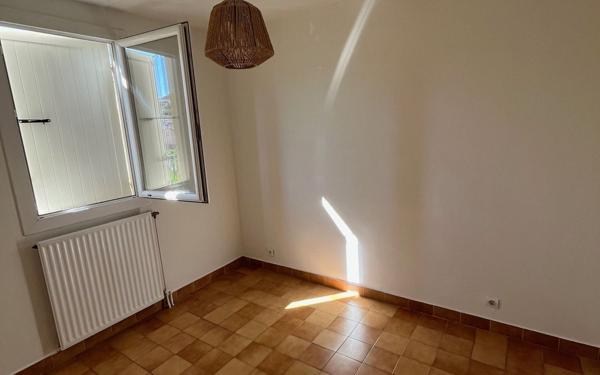 Appartement à vendre    2 pièces • 31 m2 Saint-Cyr-sur-Mer