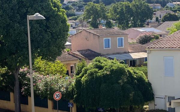 Appartement à vendre    2 pièces • 31 m2 Saint-Cyr-sur-Mer