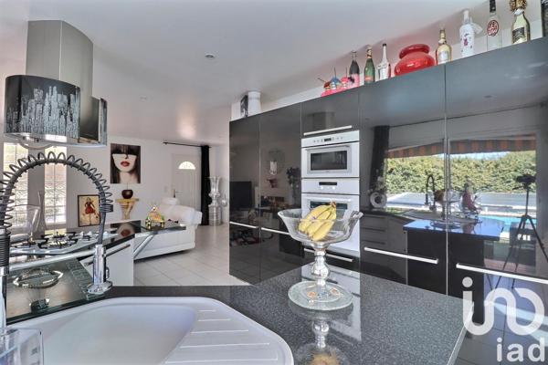 Maison à vendre 4 pièces 95 m² Pierrefeu-du-Var