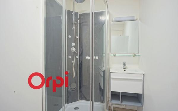 Appartement à louer    1 pièce •  Bernay