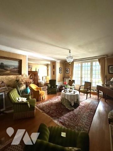 ANGERS CATHO MAISON 5 CH AVEC BEAU JARDIN ET GRAND GARAGE