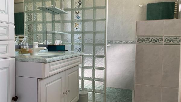 Maison Saint Hilaire De Riez proche forêt - 123 m2 avec 2 ch garage + dépendance : chambre/salle d'eau/WC indépendant + atelier