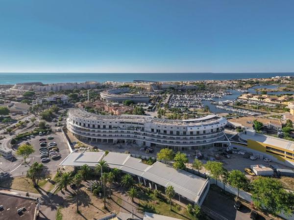 Le haut de gamme s'invite dans ce T1 de plus de 29 m² au sein du village naturiste du Cap d'Agde