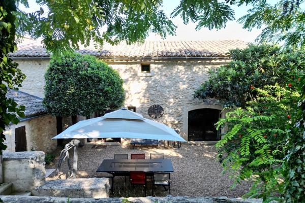 Vente Maison de luxe Uzès 10 Pièces 380 m²