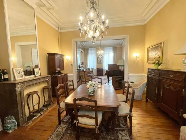 Maison à vendre 9 pièces 231m² Cambrai (59400)